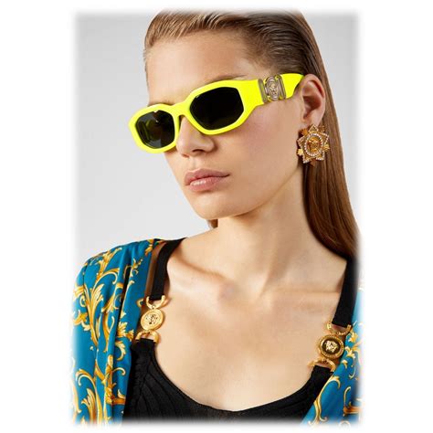 occhial versace 2019 da sole|Versace SS19 Eyewear Collection .